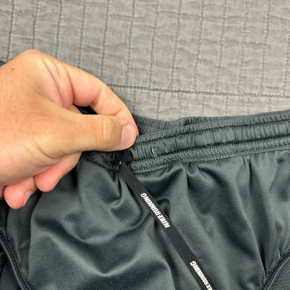 Nike Shorts Men Medium Gray 8